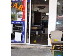 Silahla Oynayan Genç Kendini Vurdu İddiası