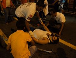 Takla Atan Araç Metrobüs Yoluna Girdi