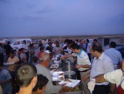Kasiad Mevsimlik Tarım İşçilerine İftar Verdi