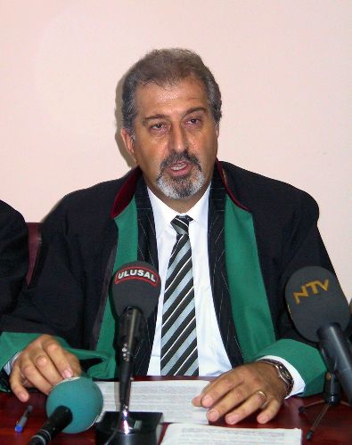 Alkollü hakim herkesi tutuklamış!!