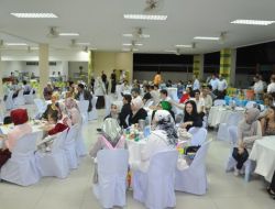 Tayland'daki Türkler İftarda Bir Araya Geldi‏