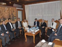 Ahmet Davutoğlu, Myanmar’da Kimse Yok Mu’yu Kabul Etti