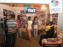 Doğu Türkistan’da 100 Bin Uygur Kızı Kaçırıldı