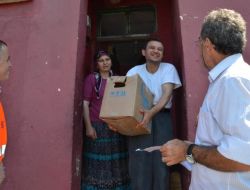 Kimse Yok Mu Bayram Öncesi Yoksulları Sevindirdi