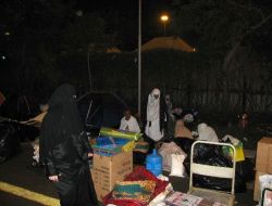 Hacı Adayları, Arafat'a Akın Ediyor