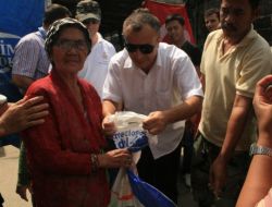 Kimse Yok Mu, Sel Mağduru Filipinlilere Yardım Götürdü