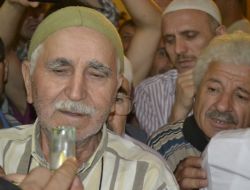 ALAPLI'DA SAKAL-I ŞERİF İZDİHAMI