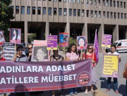 Ankara Adliyesi Önünde Kadına Şiddet Protestosu