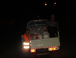 Tekkeköy'de Erzak Paketleri İhtiyaç Sahiplerine Gece Dağıtılıyor