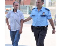 Kadir Gecesi'nde Annesini Dövdü