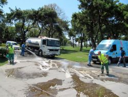 Balıkesir Belediyesi Şehirde Bayram Temizliği Yaptı