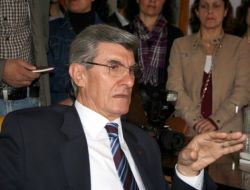 Turhan Tayan: Eğitimde Kargaşa Var