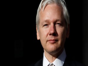 ASSANGE'A SIĞINMA HAKKI