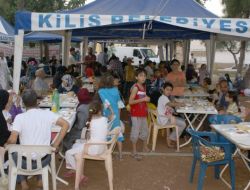 Kimse Yok Mu Derneği, Suriyeli Göçmenlere İftar Yaptırdı