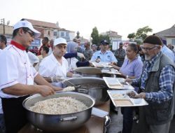 Karaman Belediyesi, İftar Sofrasına Destek Verenlere Teşekkür Etti
