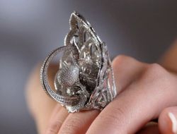 Ukraynalı Sarraflar Dünyanın En Pahalı Yüzüğüyle Guinness’e Girdi