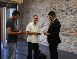 Erdoğan'ın Dolmabahçe Çalışma Ofisi'nde Güvenlik Üst Düzeye Çıkarıldı