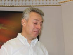 Vali Taşkesen, Göz Yaşlarına Hakim Olamadı!