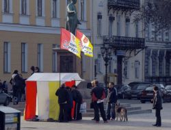 Ukrayna'da Bazı Bölgeler Rusçayı Resmi Dil Olarak Kabul Etti