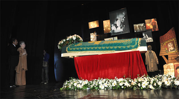 Müşfik Kenter son kez sahnede..