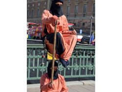 Yogilerin Eski Numarası İsveçlileri Şaşırttı