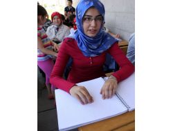 Görme Engelliler Gönül Gözüyle Kur'an-ı Kerim'i Okumayı Öğrendi