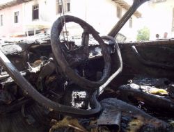 Park Halindeki Lpg'li Otomobil Yandı