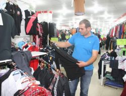 Bayram Alışverişi Esnafın Yüzünü Güldürdü