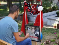 Şehit Aileleri, Yakınlarının Kabirlerini Ziyaret Etti!