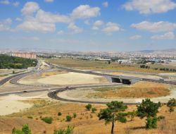 Zırhlı Birlikler Önündeki Köprülü Kavşak Hizmete Girdi