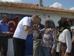 Uzunköprü Belediyesi Hasarlı Evde Oturan Vatandaşın Evini Yeniledi