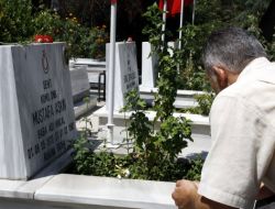 Şehit Ailelerinden Terör Örgütüne Lanet Yağdı