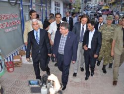 Bakan Şahin Hakkari'de