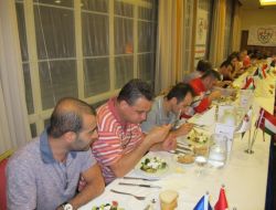 Türkler Ve Macarlar Ramazan'a Birlikte Veda Etti