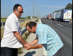 Herkes Ailesiyle Tır’cılar Arkadaşlarıyla Bayramlaştı