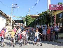 Kur'an Kursunu Tamamlayan Çocuklar Çifte Bayram Yaşadı