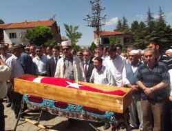Kalp Krizinden Ölen Mhp'li Belediye Başkanı Defnedildi
