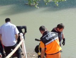 Ailesinin Gözü Önünde Boğuldu