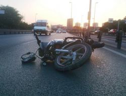 Kaskını Takmayan Motosiklet Sürücüsü Öldü