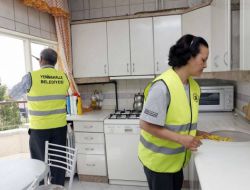 Yenimahalle Belediyesi'nden Yaşlılara Temizlik Hizmeti