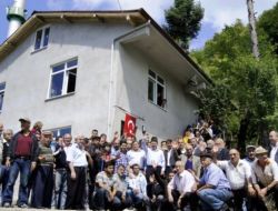 Köy Konağı Ve Cami Açılışı Yapıldı