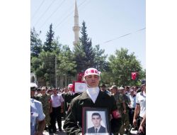 Uludere Şehidi Uzman Onbaşı Osmaniye'de Toprağa Verildi