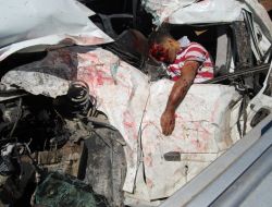 Yangına Giden İtfaiye Aracı Kamyonetle Çarpıştı:2 Ölü 2 Yaralı