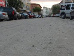 Yerköy’de Bozuk Yollar Vatandaşın Tepkisini Çekiyor