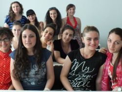 Gürcü Öğrenciler Türkçe Öğrenmek İçin Türkiye'ye Koşuyor