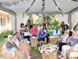 Kız Yurdu Öğrencileri Vali Konağında Ağırlandı