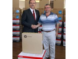 Bursa Büyükşehir Belediyesi Muhtarlara Bilgisayar Ve Yazıcı Dağıttı