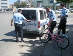 Kolordu Binası Önünde Unutulan Bisiklet Paniğe Neden Oldu