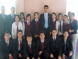Eğitim Gönüllüsü Kaymakam Lisede Derse Giriyor