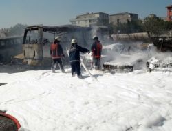 Ot Yangını 50 Araca Zarar Verdi